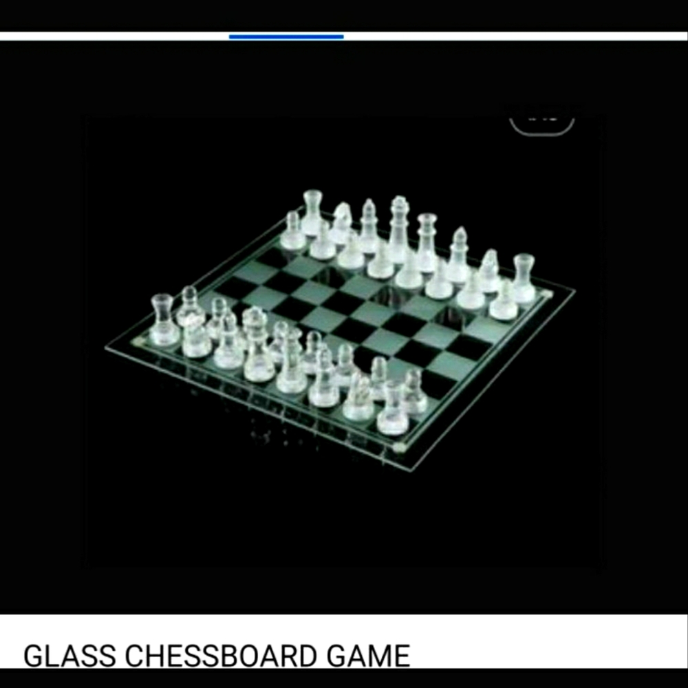 Glass chess set